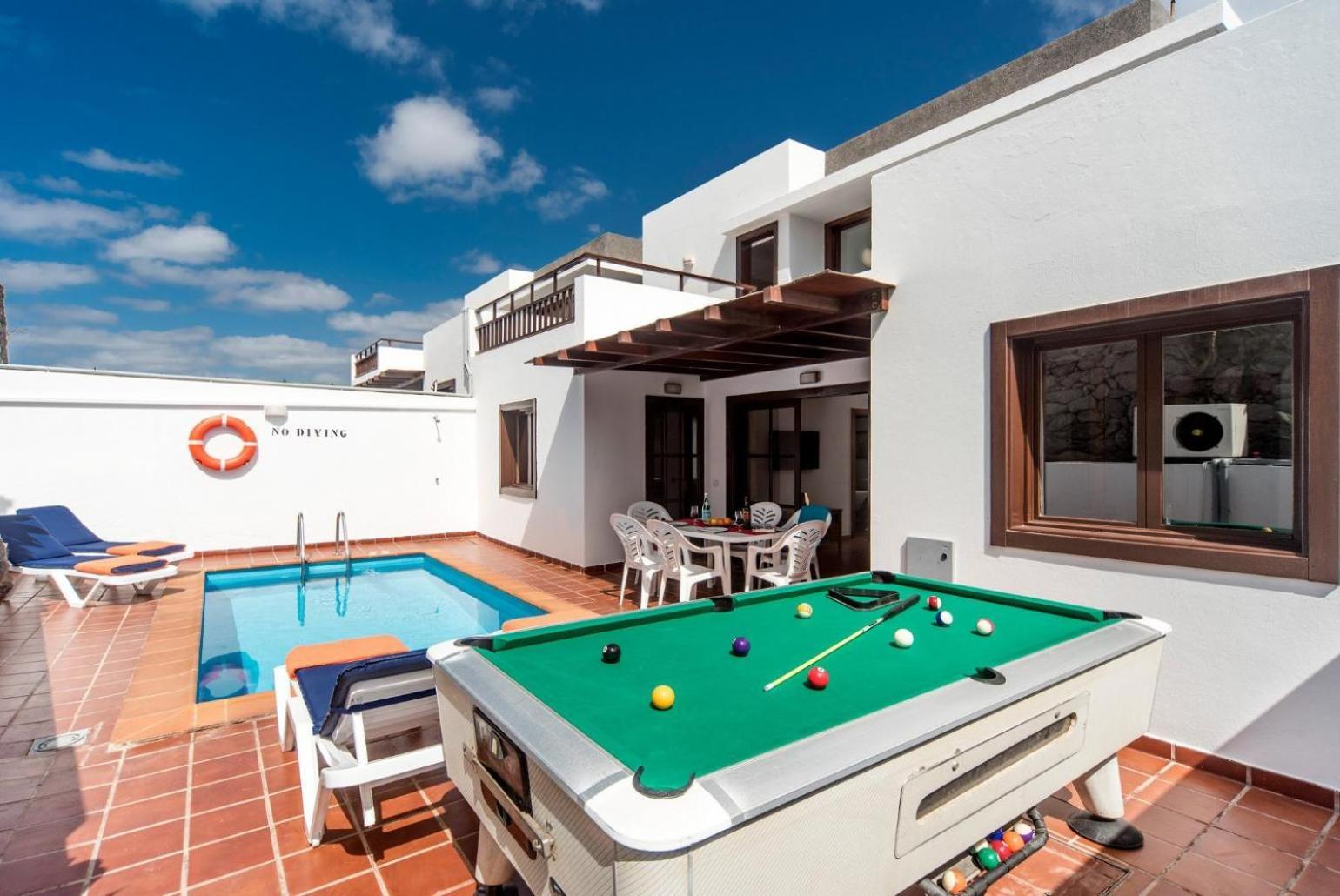 Villa Julianne 3 à Puerto del Carmen  Extérieur photo